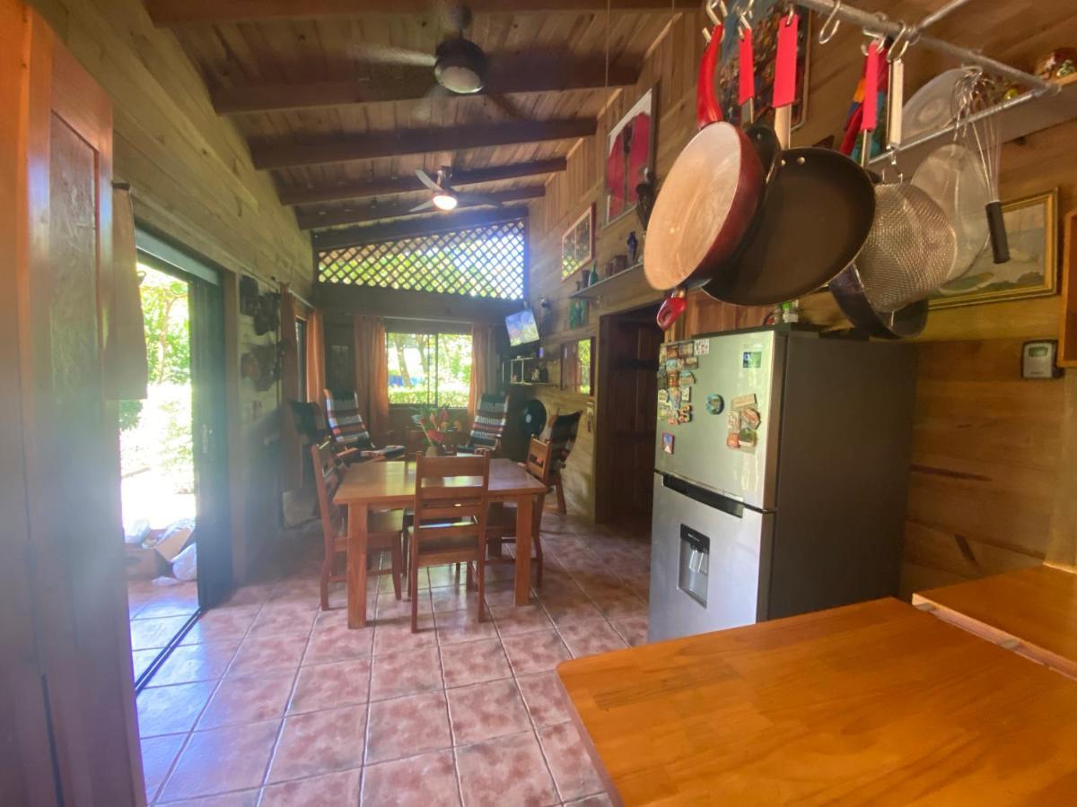 Uvita Oasis Retreat With Villa Cabins And Apartment 외부 사진