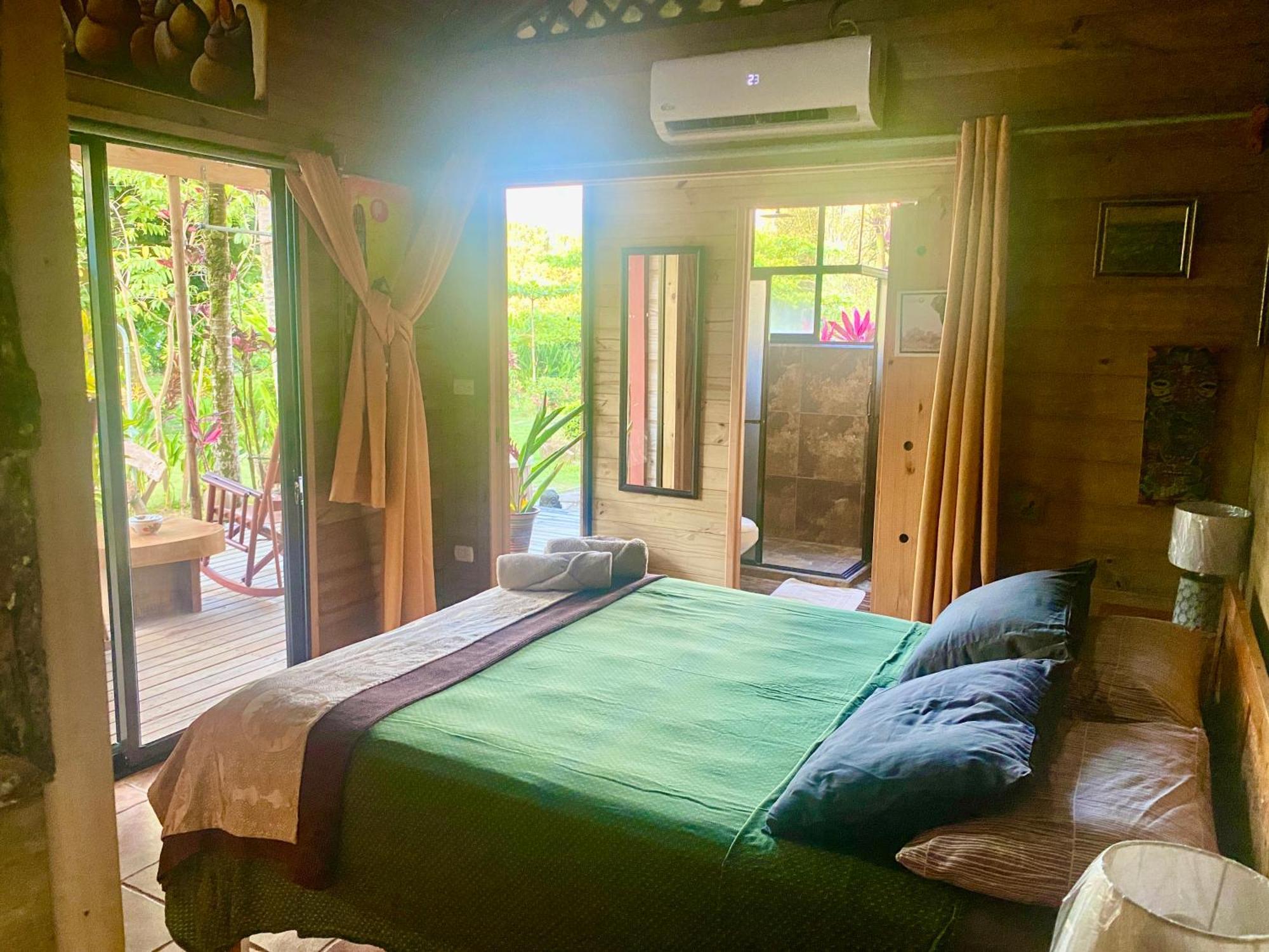 Uvita Oasis Retreat With Villa Cabins And Apartment 외부 사진